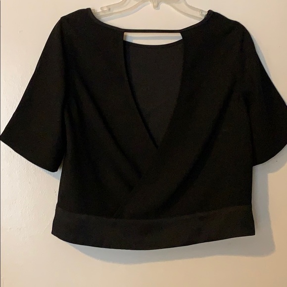 Banana Republic cropped dressy top - Picture 2 of 4